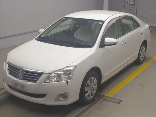 TOYOTA PREMIO 2014