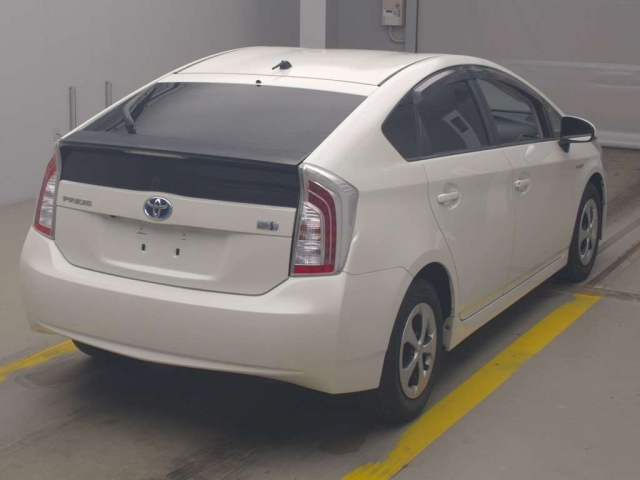 TOYOTA PRIUS 2012