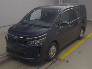 TOYOTA VOXY 2014