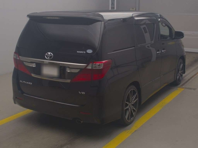TOYOTA ALPHARD 2013