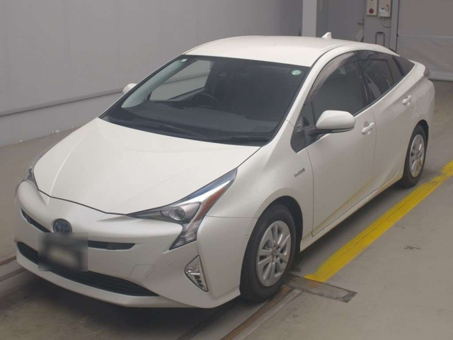 TOYOTA PRIUS 2018