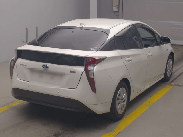 TOYOTA PRIUS 2018