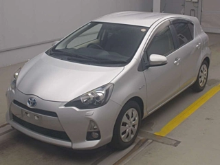 TOYOTA AQUA 2013