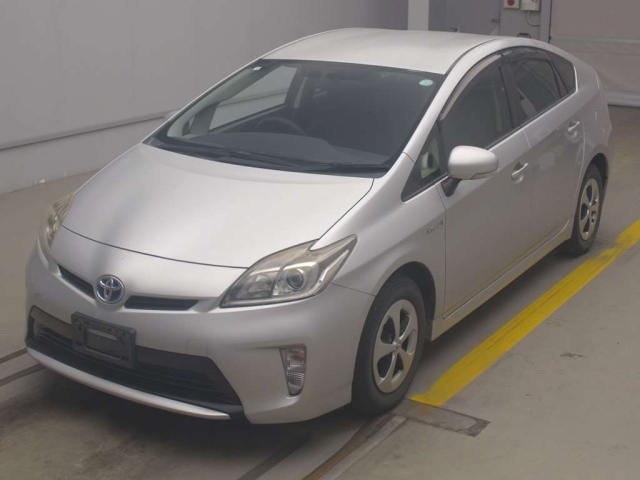 TOYOTA PRIUS 2014