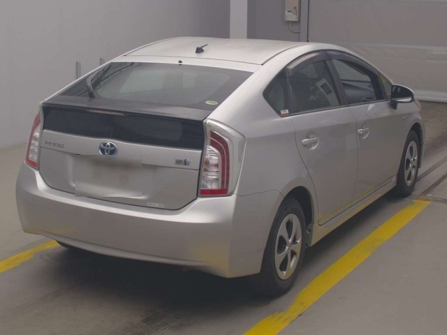 TOYOTA PRIUS 2014