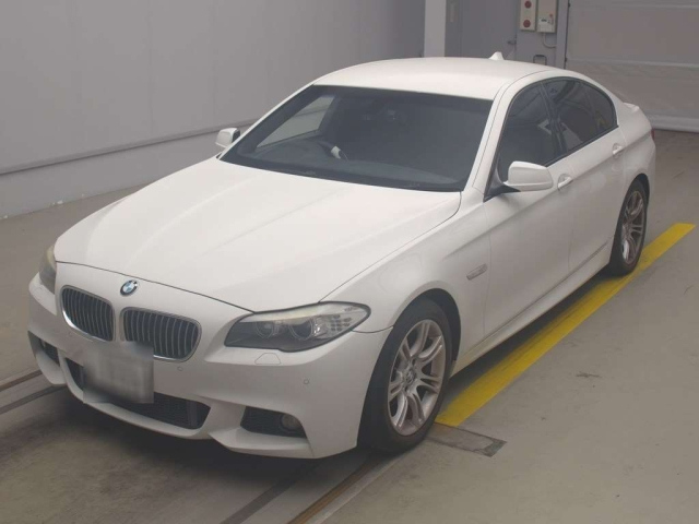BMW 5 SERIES 2010