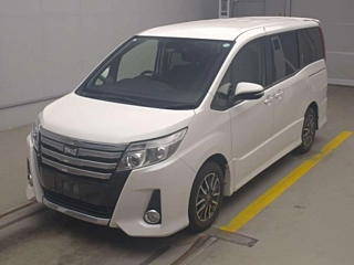 TOYOTA NOAH 2016