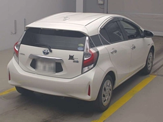 TOYOTA AQUA 2018