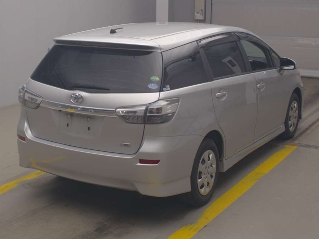 TOYOTA WISH 2014