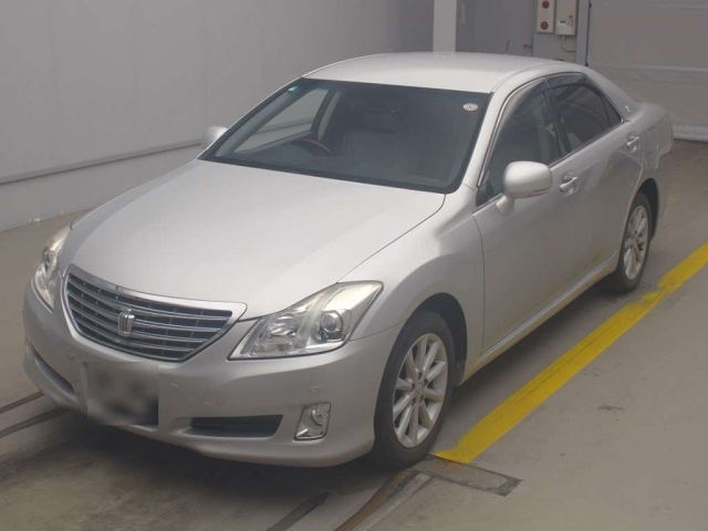 TOYOTA CROWN 2010