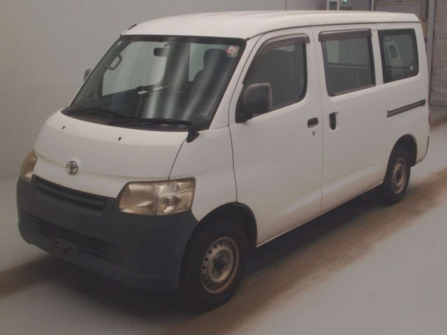 TOYOTA TOWN ACE VAN 2011