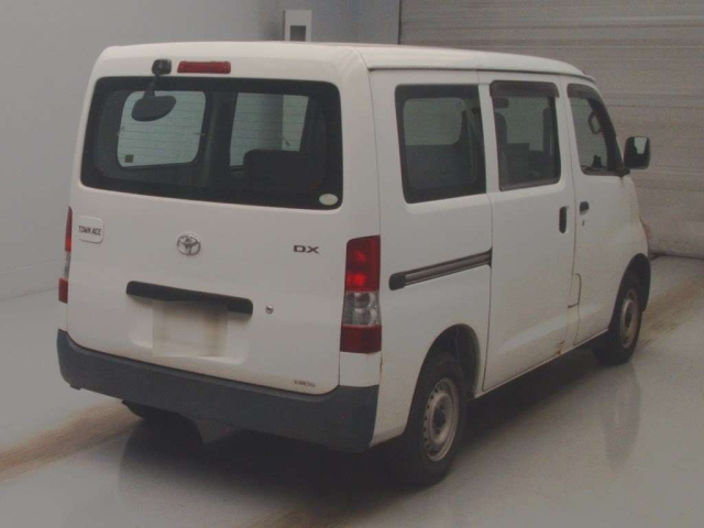 TOYOTA TOWN ACE VAN 2011
