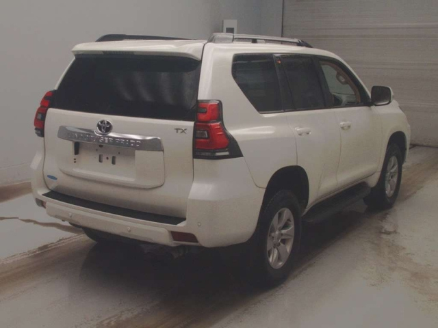 TOYOTA LAND CRUISER PRADO 2023