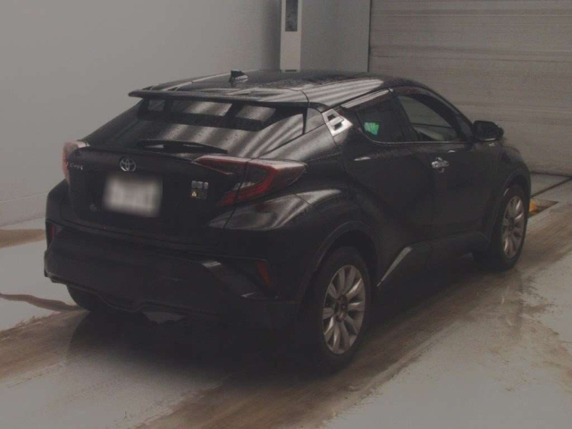 TOYOTA C-HR 2017
