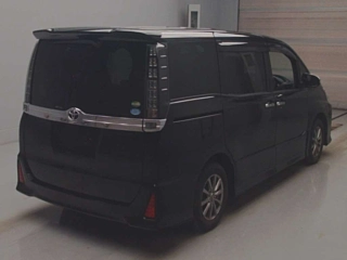 TOYOTA VOXY 2016