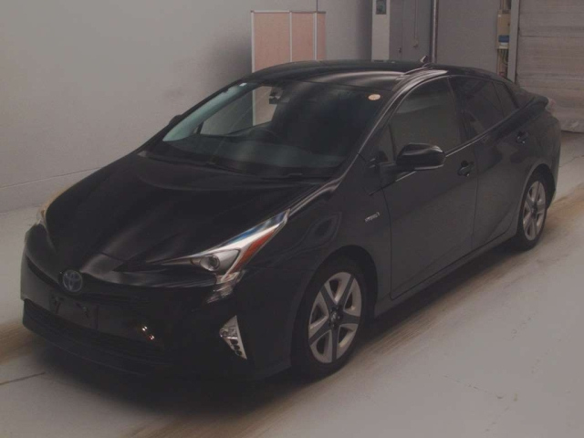 TOYOTA PRIUS 2017