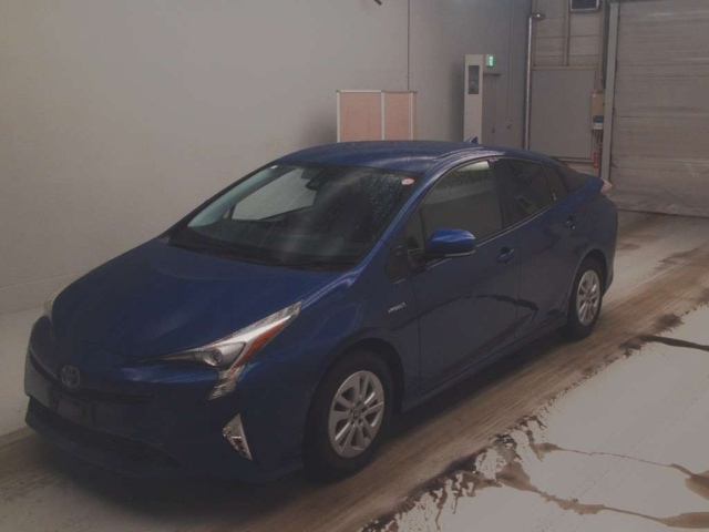 TOYOTA PRIUS 2016