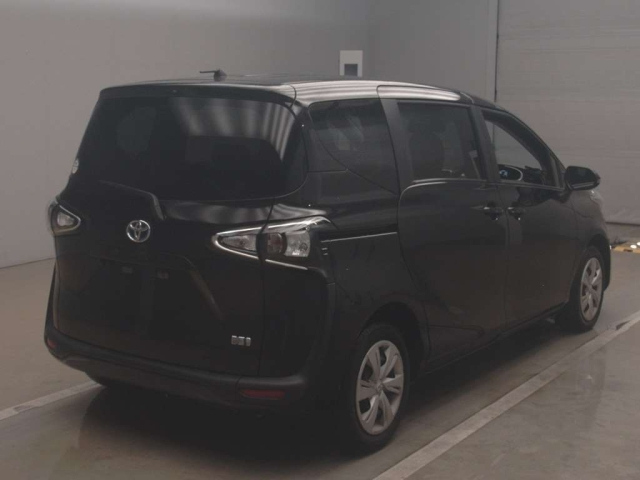 TOYOTA SIENTA 2022