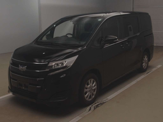 TOYOTA NOAH 2020