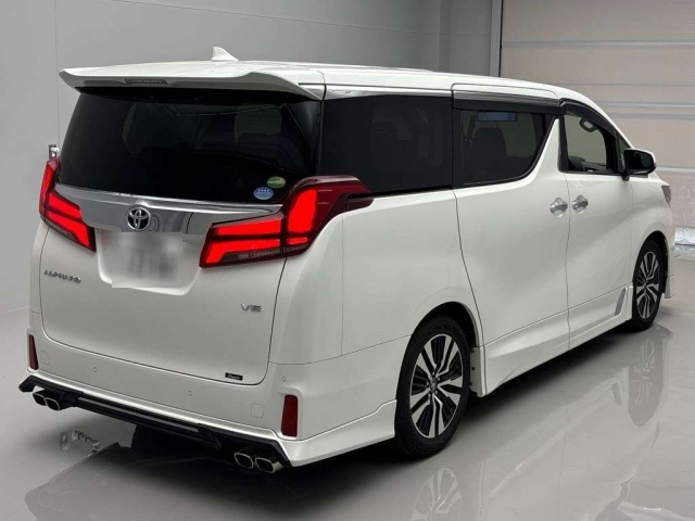 TOYOTA ALPHARD 2018