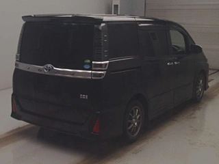 TOYOTA VOXY 2021