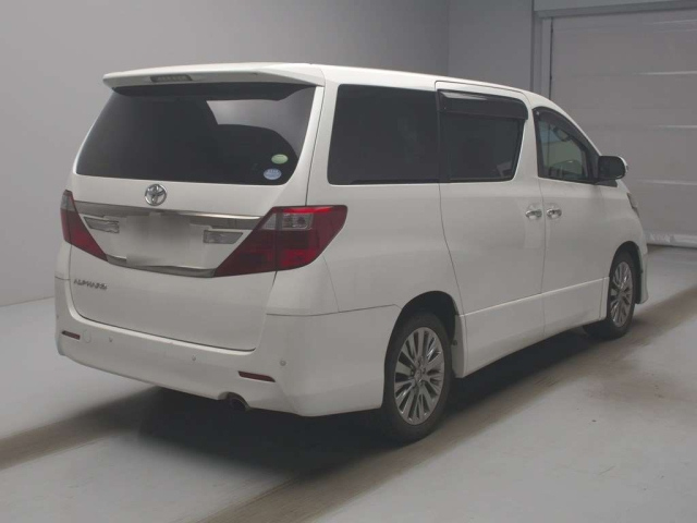 TOYOTA ALPHARD 2013