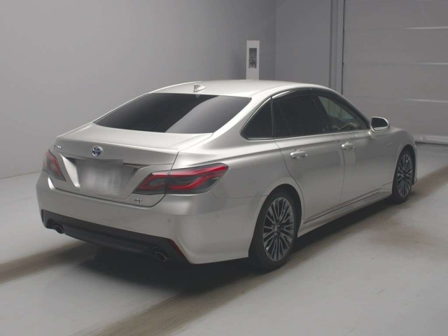 TOYOTA CROWN 2019