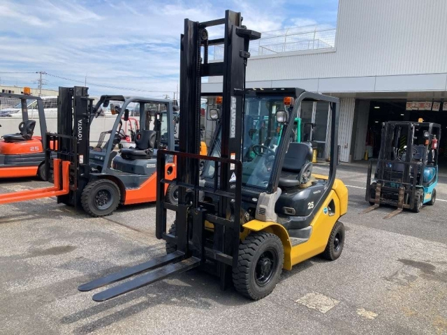KOMATSU FORKLIFT 2012