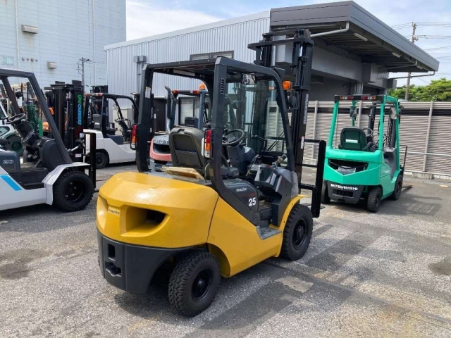 KOMATSU FORKLIFT 2012