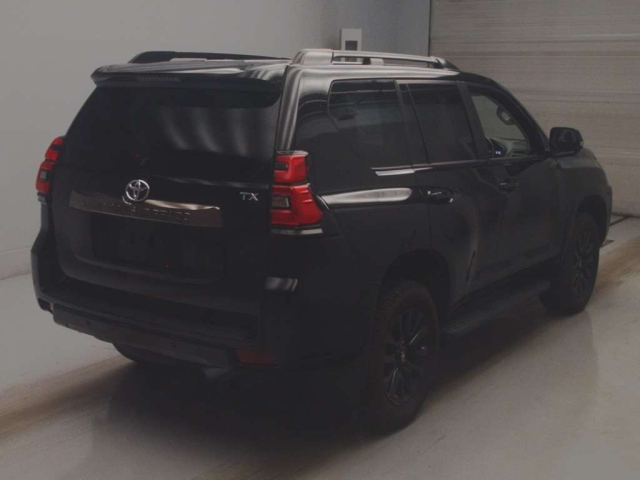 TOYOTA LAND CRUISER PRADO 2022