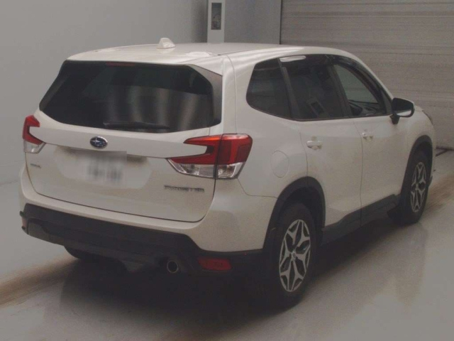 SUBARU FORESTER 2019
