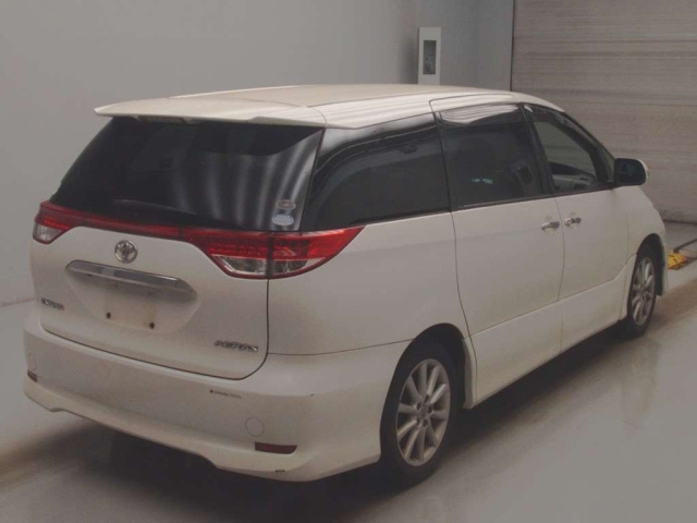 TOYOTA ESTIMA 2011