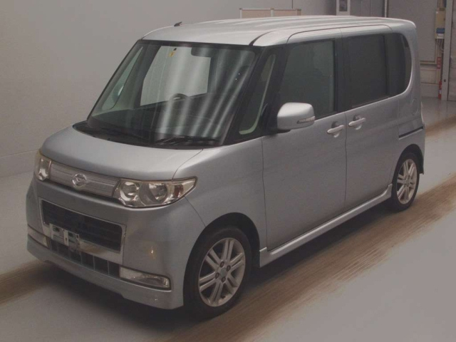 DAIHATSU TANTO 2008