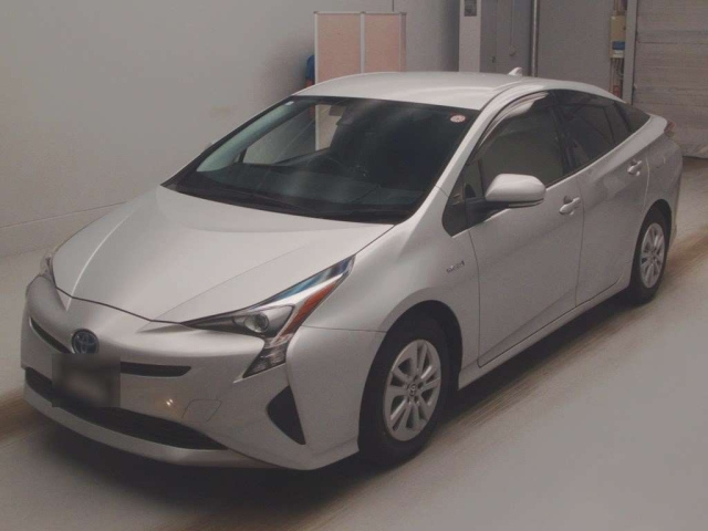 TOYOTA PRIUS 2018