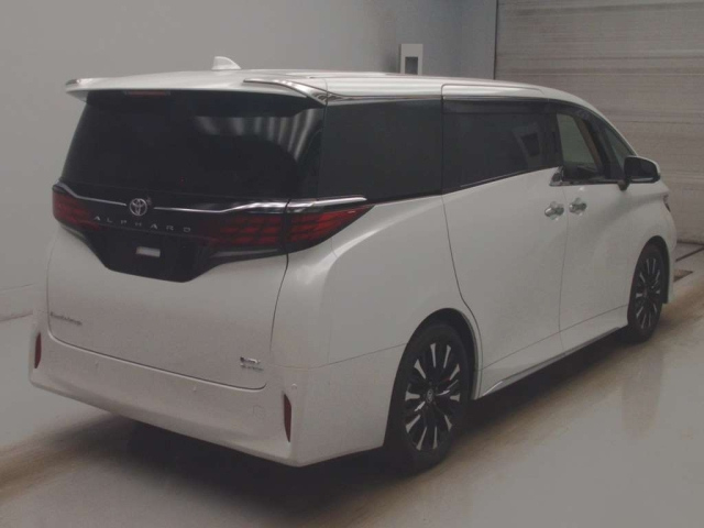 TOYOTA ALPHARD 2024