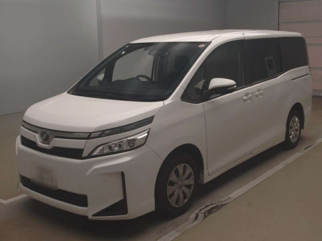 TOYOTA VOXY 2020