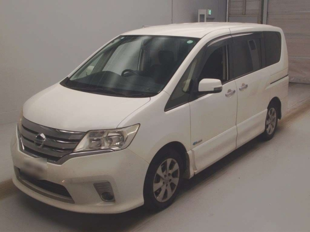 NISSAN SERENA 2013