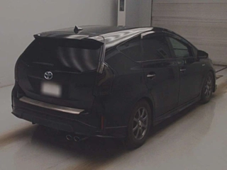 TOYOTA PRIUS ALPHA 2016