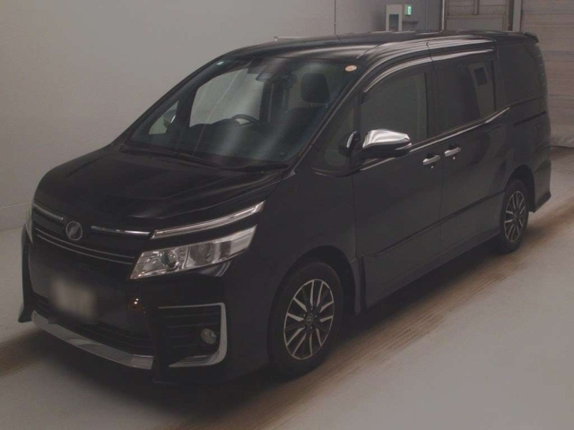TOYOTA VOXY 2016
