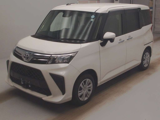 TOYOTA ROOMY 2022