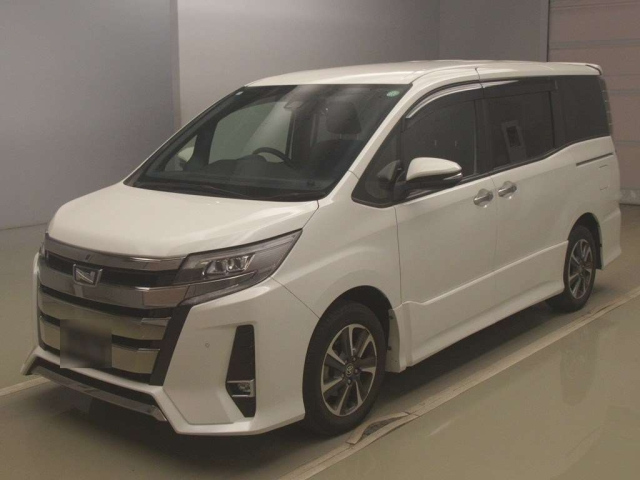 TOYOTA NOAH 2020