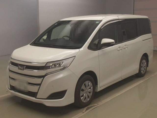 TOYOTA NOAH 2019