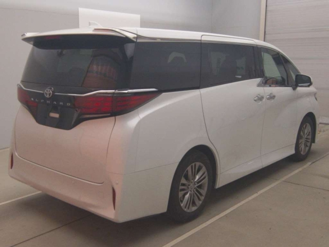 TOYOTA ALPHARD 2024