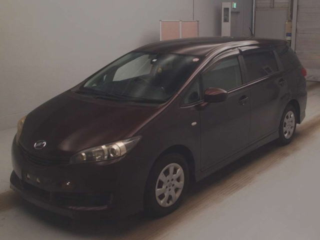 TOYOTA WISH 2010