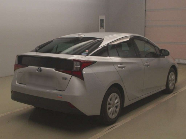 TOYOTA PRIUS 2019