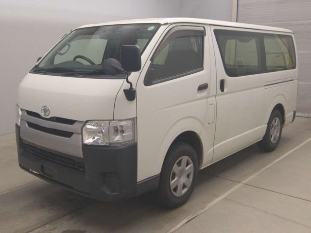 TOYOTA REGIUS ACE VAN 2017