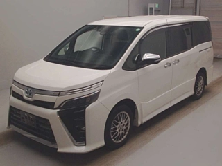 TOYOTA VOXY 2021