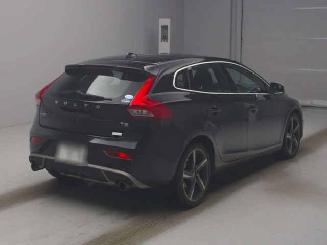 VOLVO V40 2013