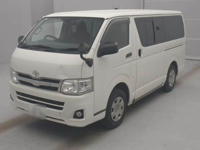 TOYOTA HIACE VAN 2012