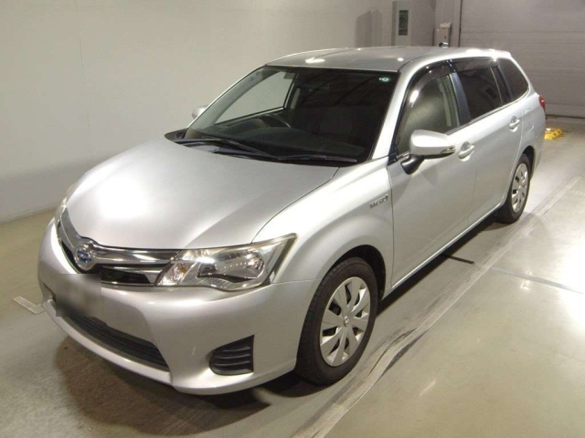 TOYOTA COROLLA FIELDER 2015